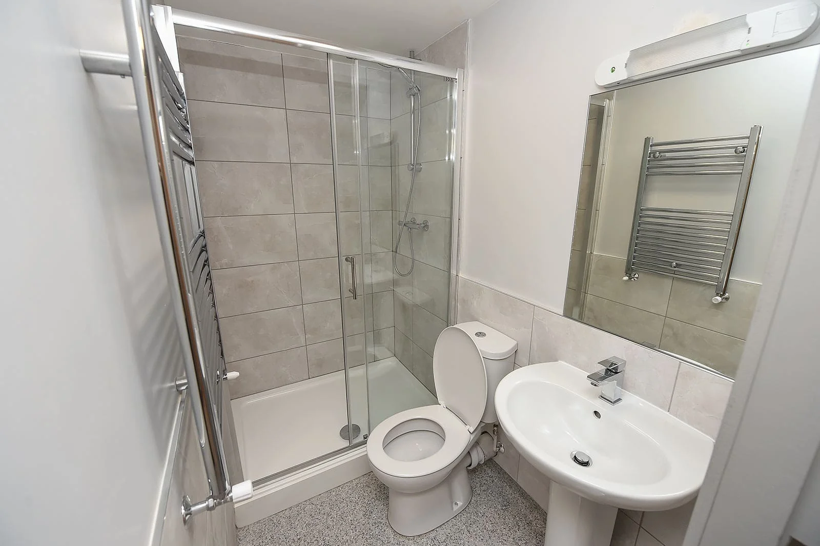 Beta House Platinum Room