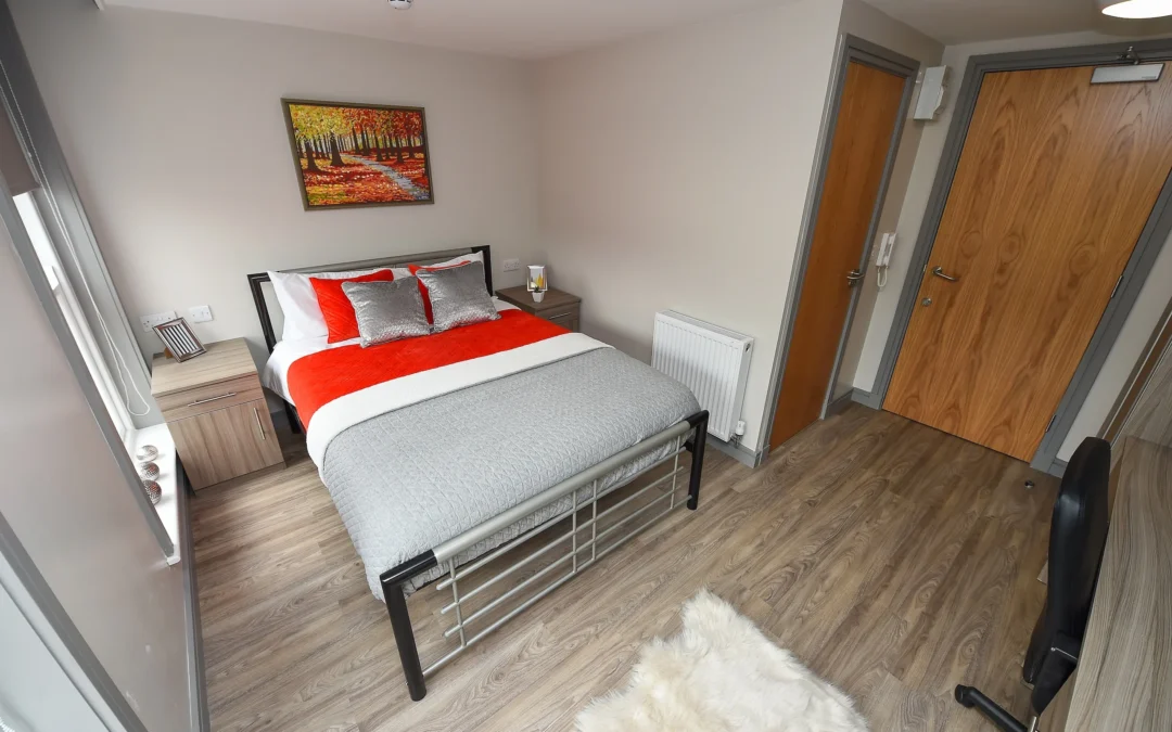 Sigma House – Silver