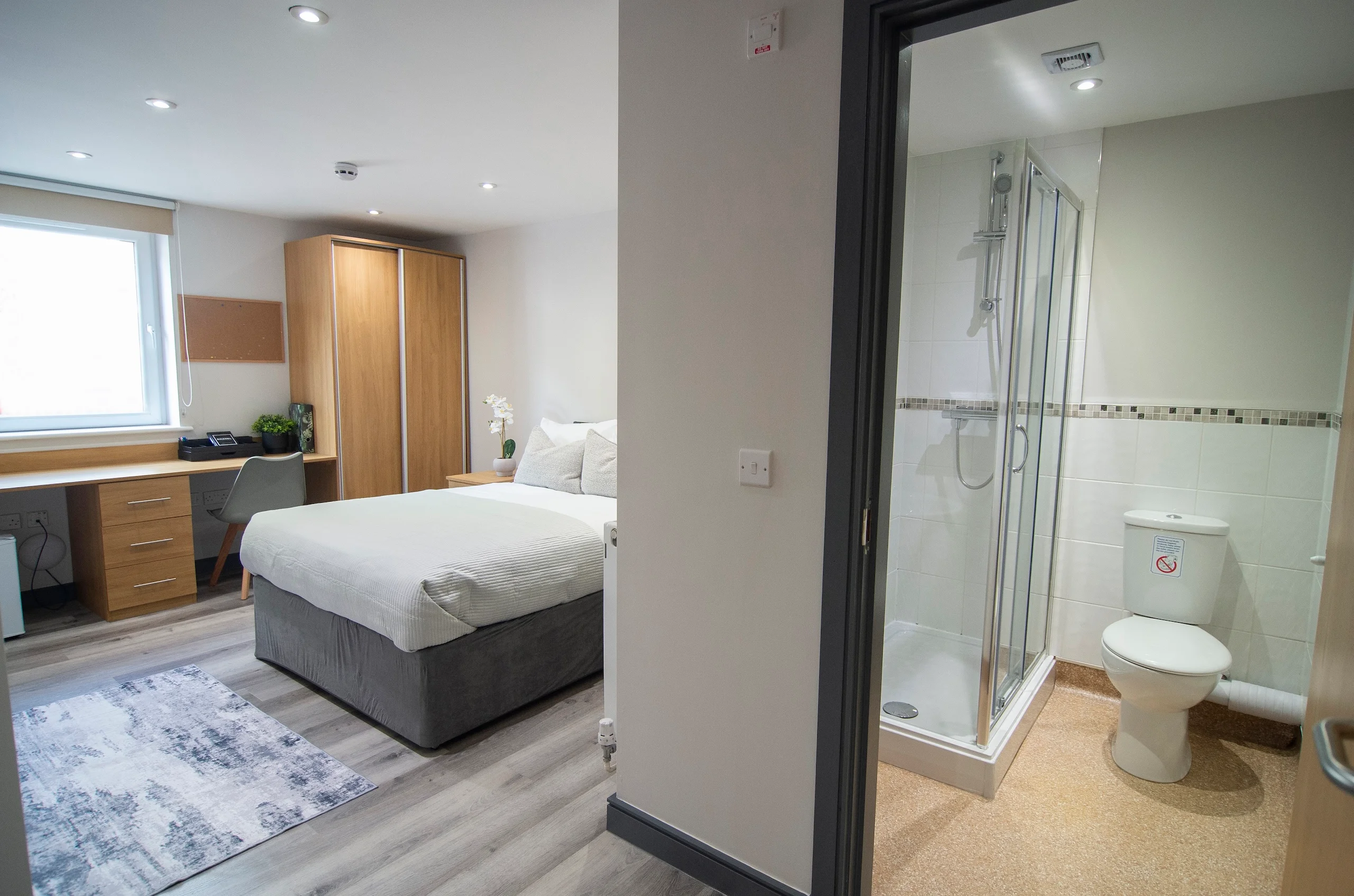 Beta House Platinum Room