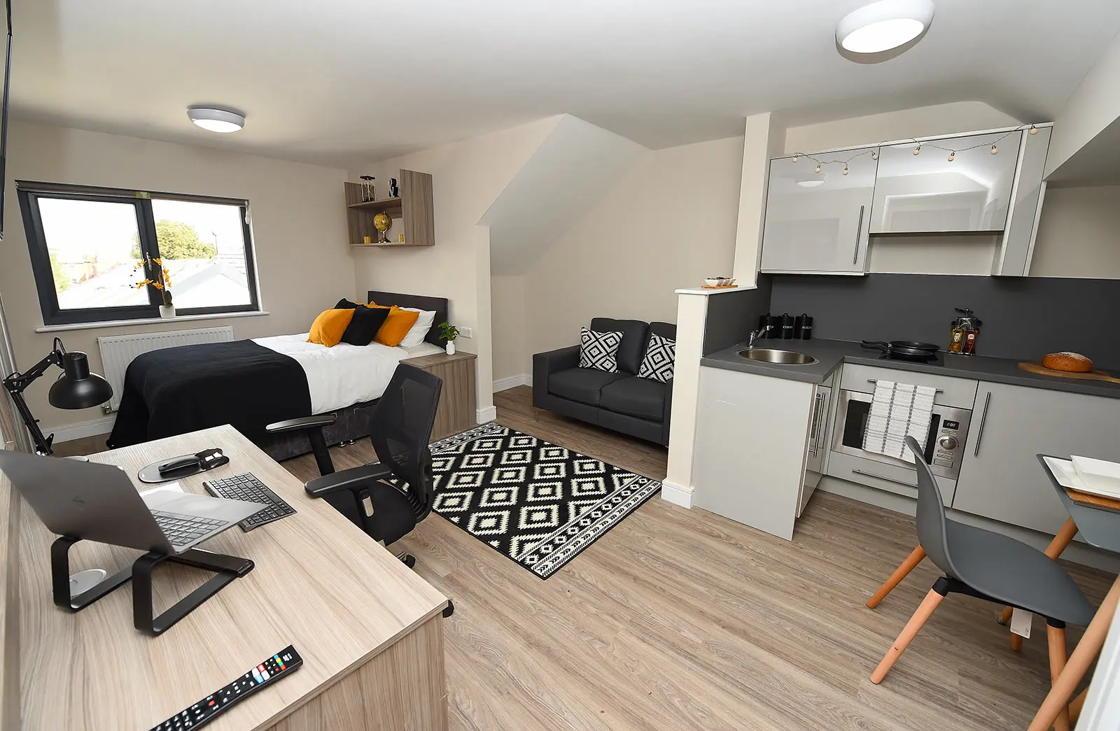 Beta House Platinum Room