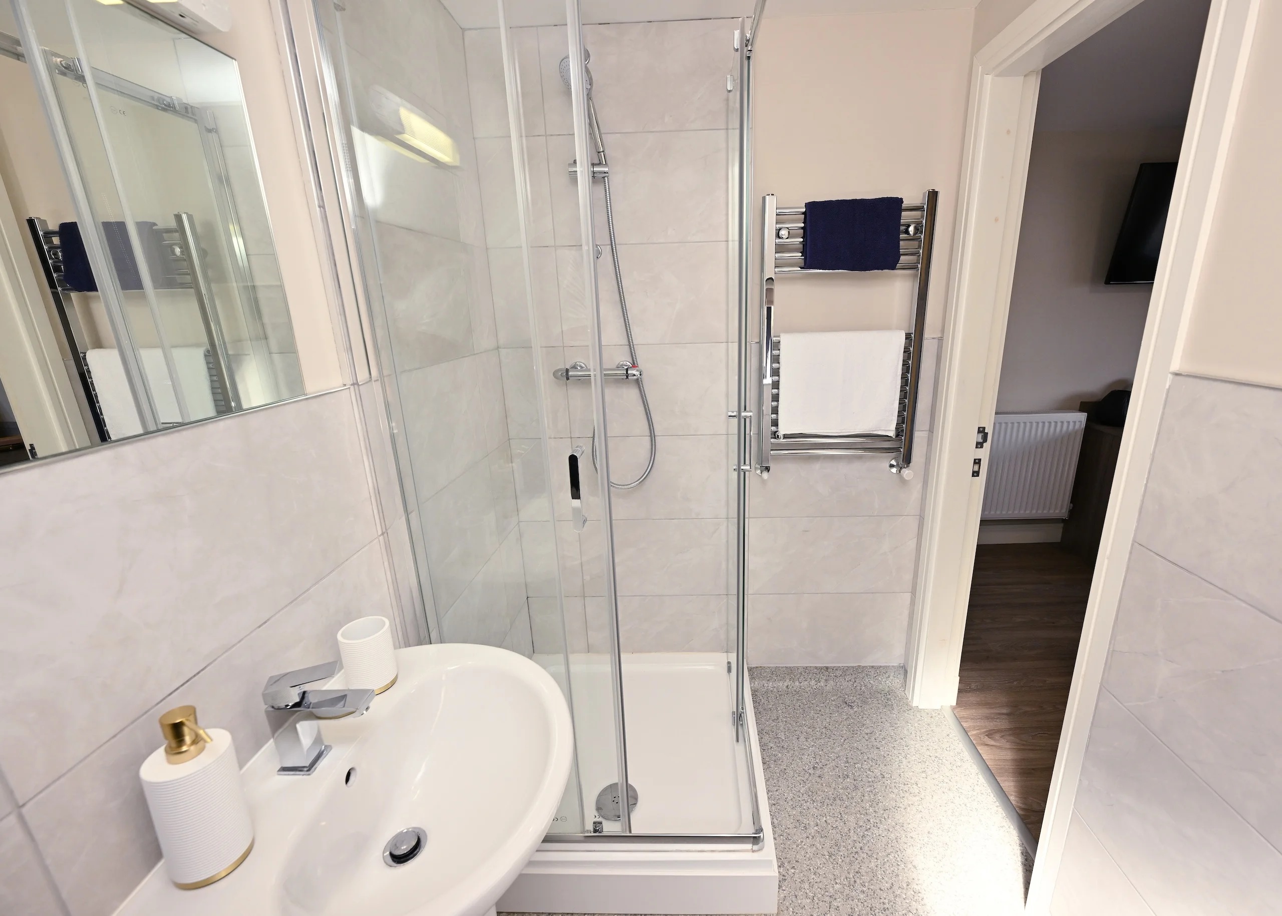 Beta House Platinum Room