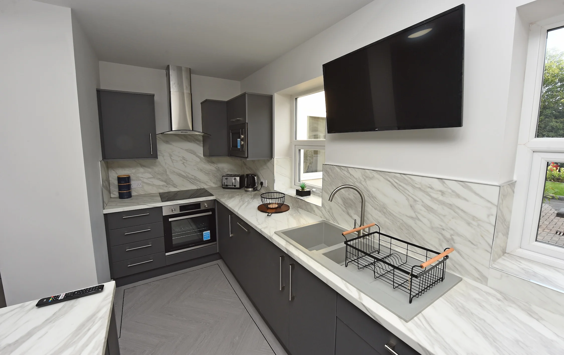 Beta House Platinum Room