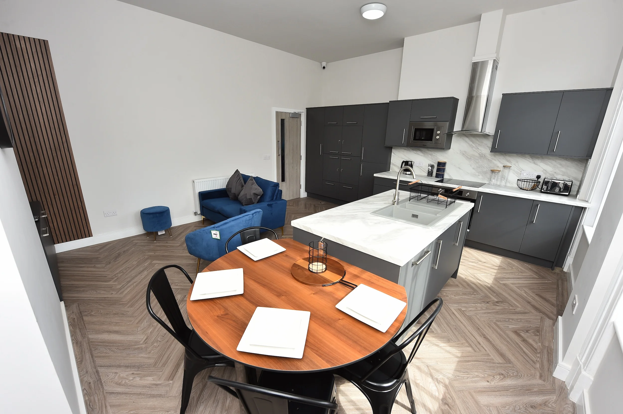 Beta House Platinum Room